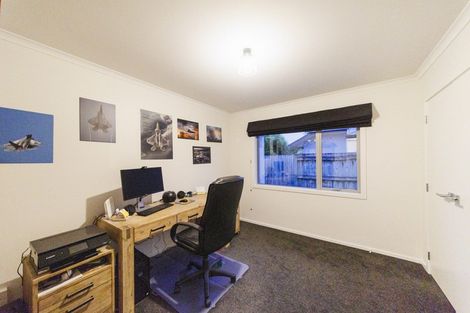 Photo of property in 6 Cardiff Street, Highbury, Palmerston North, 4412