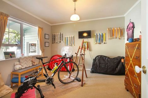 Photo of property in 9 Millen Place, Clarks Beach, 2122