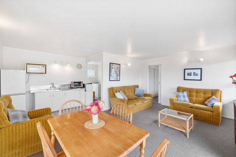 Photo of property in 14 Holiday Crescent, Mangawhai Heads, Mangawhai, 0505