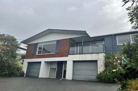 Photo of property in 19 Parr Terrace, Castor Bay, Auckland, 0620