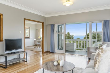 Photo of property in 32 James Tyler Crescent, Lynfield, Auckland, 1042