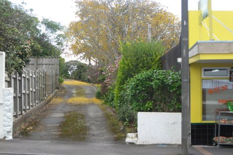 Photo of property in 70 Govett Avenue, Frankleigh Park, New Plymouth, 4310