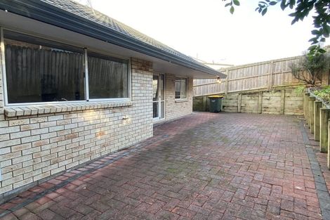 Photo of property in 1/15 Roys Road, Weymouth, Auckland, 2103