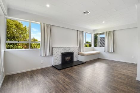 Photo of property in 4 Luxor Place, Pomare, Rotorua, 3015