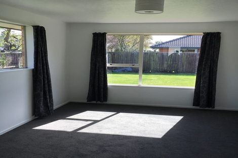 Photo of property in 3 Innisfree Place, Northwood, Christchurch, 8051