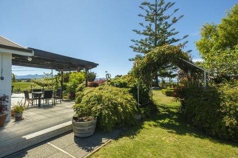 Photo of property in 208 Pomona Road, Ruby Bay, Upper Moutere, 7173