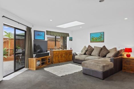 Photo of property in 32 Aranui Drive, Papamoa Beach, Papamoa, 3118