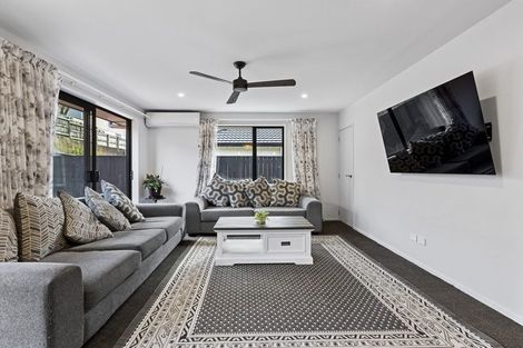 Photo of property in 8 Pa Tuna Lane, Hurdon, New Plymouth, 4310