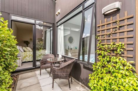 Photo of property in 21 Liberation Road, Papakura, 2110