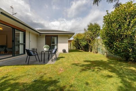 Photo of property in 52a Parata Street, Waikanae, 5036