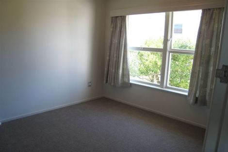 Photo of property in 2/84 Jutland Road, Hauraki, Auckland, 0622