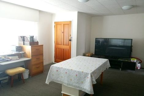 Photo of property in 190 Universal Drive, Henderson, Auckland, 0610