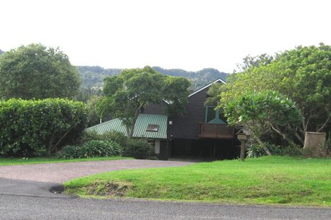 Photo of property in 32 Minnehaha Avenue, Titirangi, Auckland, 0604