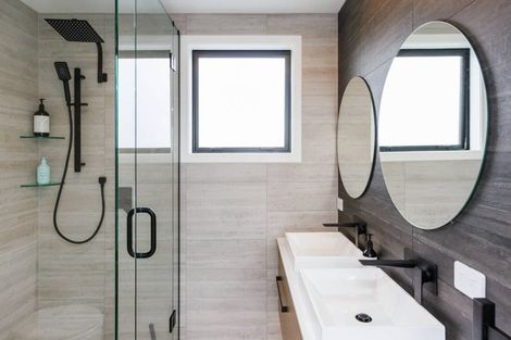 Photo of property in 18 Silkwood Place, Fitzherbert, Palmerston North, 4410