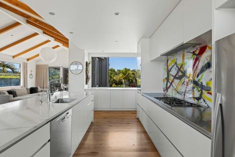 Photo of property in 265 Forestry Road, Waitoki, Kaukapakapa, 0871