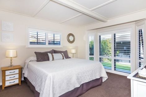 Photo of property in 735 Acacia Bay Road, Acacia Bay, Taupo, 3330