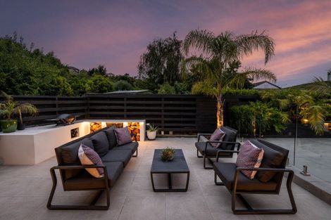 Photo of property in 29 Kent Terrace, Taradale, Napier, 4112