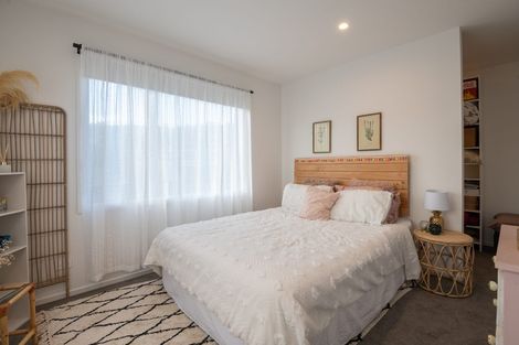 Photo of property in 19 Breakwater Way, Whitby, Porirua, 5024
