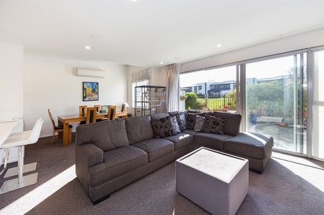 Photo of property in 15 Seager Lane, Hillmorton, Christchurch, 8024