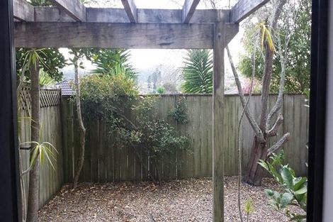 Photo of property in 11/3 Orwell Road, Greenhithe, Auckland, 0632