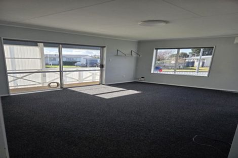 Photo of property in 4 Desmond Place, Bell Block, New Plymouth, 4312