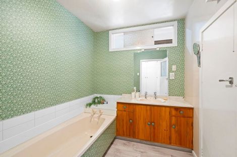 Photo of property in 74 Waimakariri Road, Harewood, Christchurch, 8051