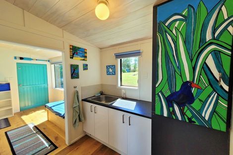 Photo of property in 6569 Pouto Road, Pouto, 0391