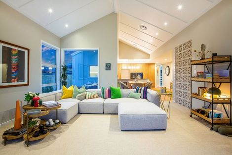 Photo of property in 28 Te Hoiere Street, Aotea, Porirua, 5024