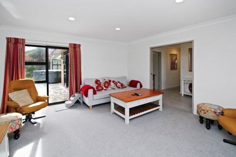 Photo of property in 7 Gibson Place, Papamoa Beach, Papamoa, 3118