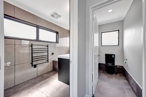 Photo of property in 25 Montrose Crescent, Huntington, Hamilton, 3210