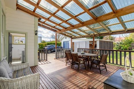 Photo of property in 18 Albert Street, Dannevirke, 4930