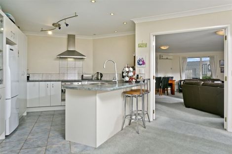 Photo of property in 39 Bluebird Crescent, Unsworth Heights, Auckland, 0632