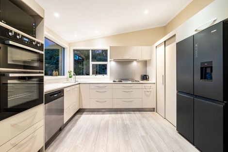 Photo of property in 37 Spinnaker Drive, Whitby, Porirua, 5024