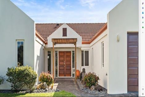 Photo of property in 51 Gravatt Road, Papamoa Beach, Papamoa, 3118