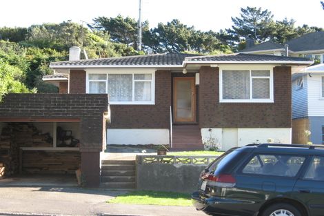 Photo of property in 22 Black Rock Road, Newlands, Wellington, 6037