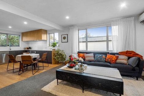 Photo of property in 1/42a Saint Martins Road, Saint Martins, Christchurch, 8022