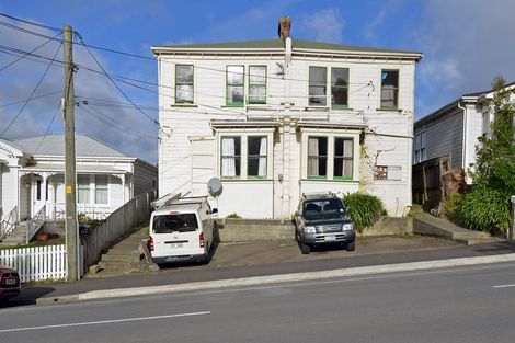 Photo of property in 25 Todman Street, Brooklyn, Wellington, 6021