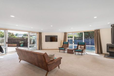 Photo of property in 1 Merton Place, Bryndwr, Christchurch, 8053