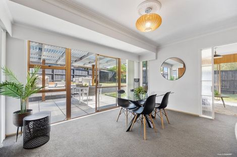 Photo of property in 34 Meadway, Sunnyhills, Auckland, 2010