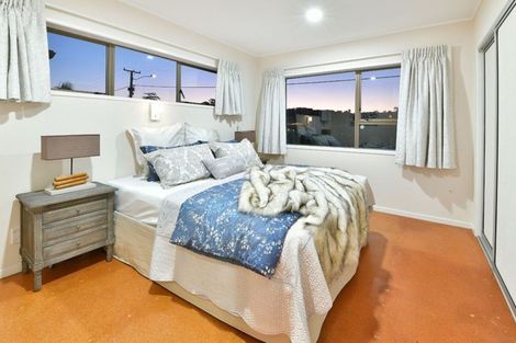 Photo of property in 2/12 Ramsgate Terrace, Mairangi Bay, Auckland, 0630