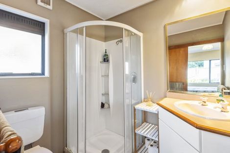 Photo of property in 15 Pine Ridge Terrace, Waikanae Beach, Waikanae, 5036