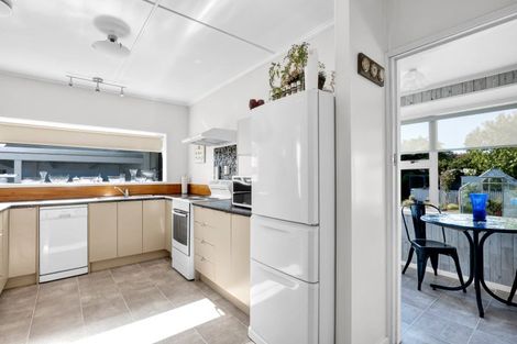 Photo of property in 2 Turuturu Road, Hawera, 4610