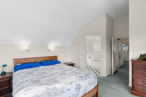 Photo of property in 9 Kapil Grove, Khandallah, Wellington, 6035