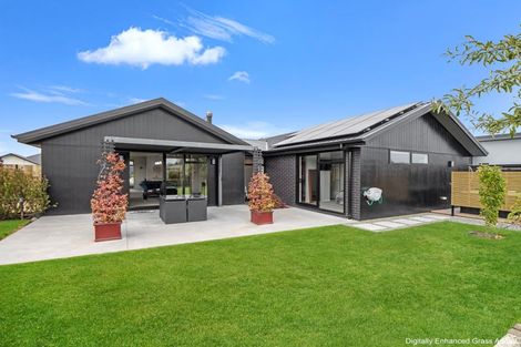 Photo of property in 9 Godley Place, Woodend, 7610