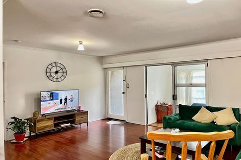 Photo of property in 3/59 Newington Road, Henderson, Auckland, 0612