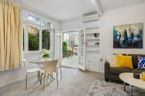 Photo of property in 4/78 Seaview Road, Castor Bay, Auckland, 0620