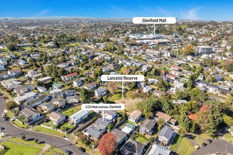 Photo of property in 2/24 Neal Avenue, Glenfield, Auckland, 0629
