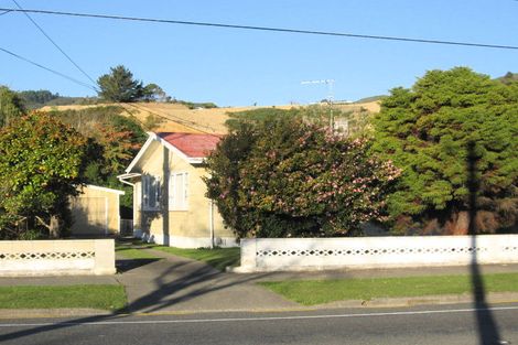 Photo of property in 185 Stokes Valley Road, Stokes Valley, Lower Hutt, 5019