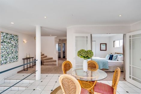 Photo of property in 29 Enfield Road, Hospital Hill, Napier, 4110