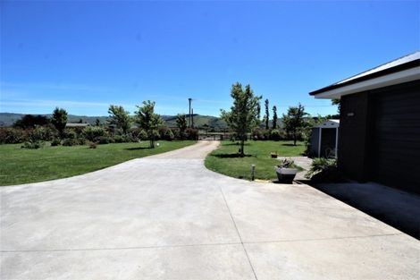 Photo of property in 8 Gordon Street, Woodville, 4920